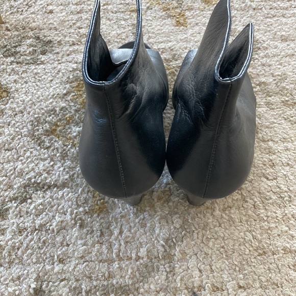 Peek toe Ladies Butter Soft leather wedge shoes - Picture 3 of 3